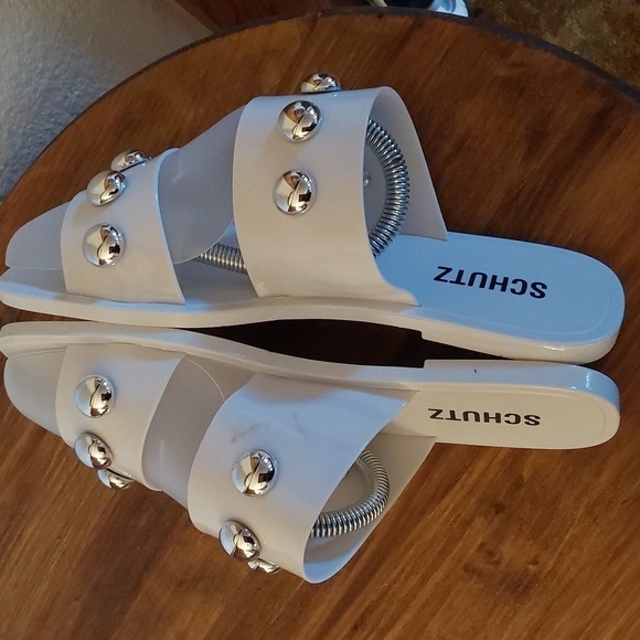 Schutz  Womens White Silver Stud Sandals Lizzie Jelly Rubber  FLAW Sz.9 - Picture 7 of 10